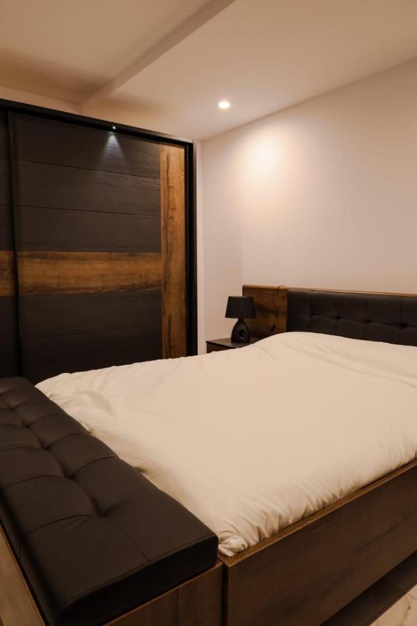 Spacious Deluxe Seaside Escape St. Paul's Bay Ngoại thất bức ảnh