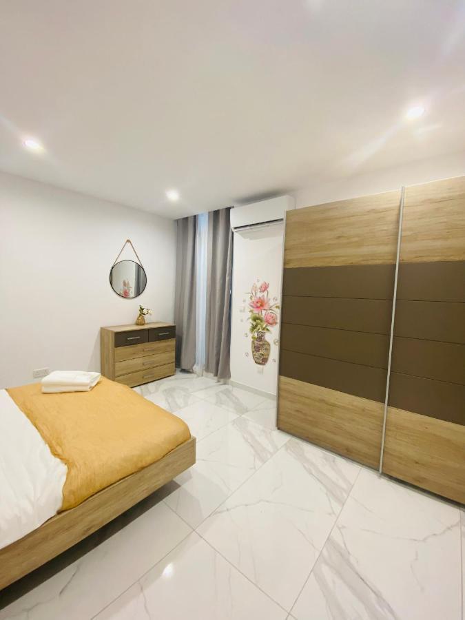 Spacious Deluxe Seaside Escape St. Paul's Bay Ngoại thất bức ảnh